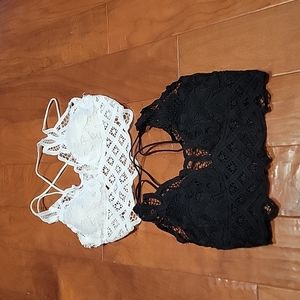2 pack lace bralettes